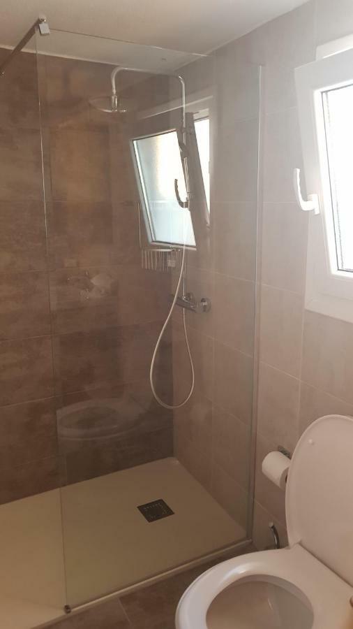 Apartament Blue Island Batsíon Zewnętrze zdjęcie